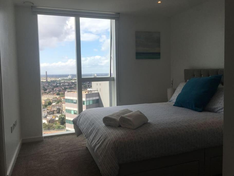 Grand Serviced Apartment***** Croydon Esterno foto
